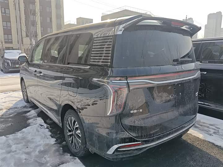 2024 Hongqi HQ9 Hybrid
