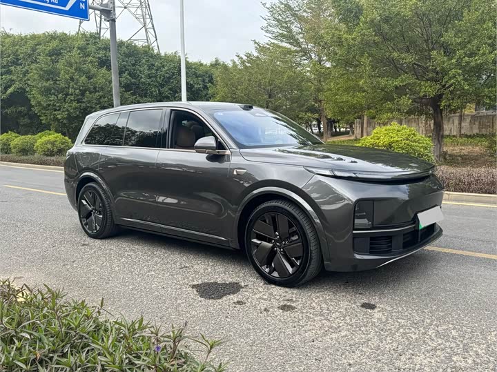 2025 LiXiang L9