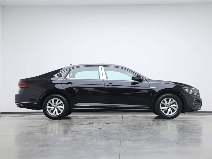 Volkswagen Passat Hybrid 2025 2025款 430PHEV 混动商务版