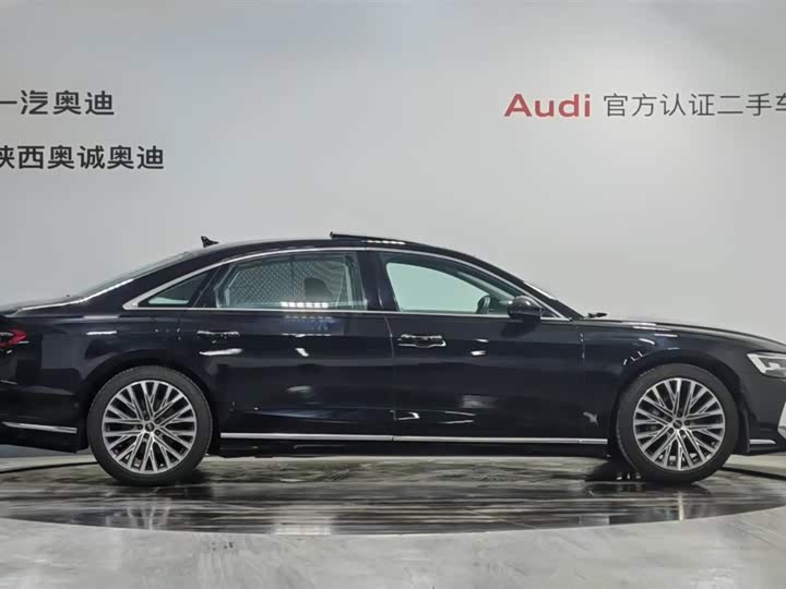 Audi A8 2025 2025款 A8L 50 TFSI quattro 臻选型