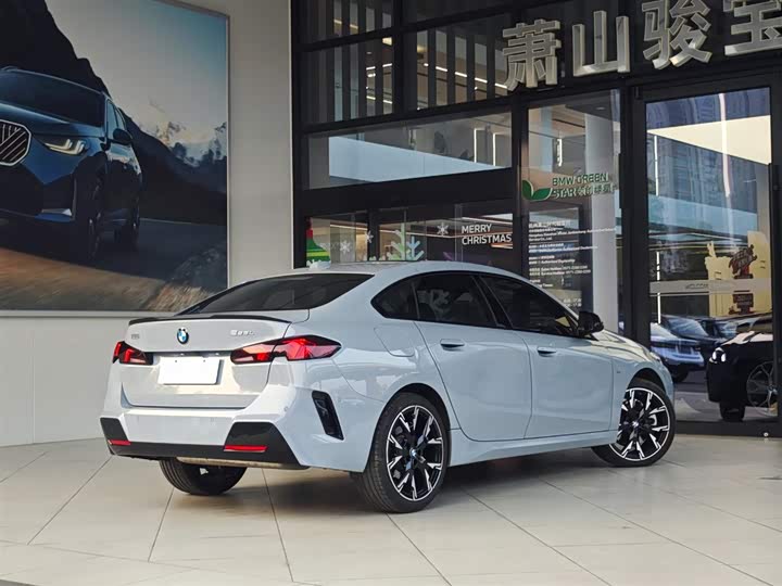 BMW 2 Series 2025 2025款 225L M运动曜夜套装
