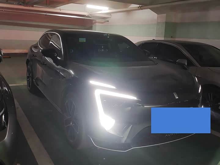 Avatr 11 2023 2023款 鸿蒙 116度 后驱版