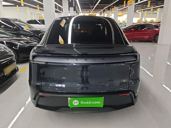 Tesla Model Y 2025 2025款 长续航全轮驱动版