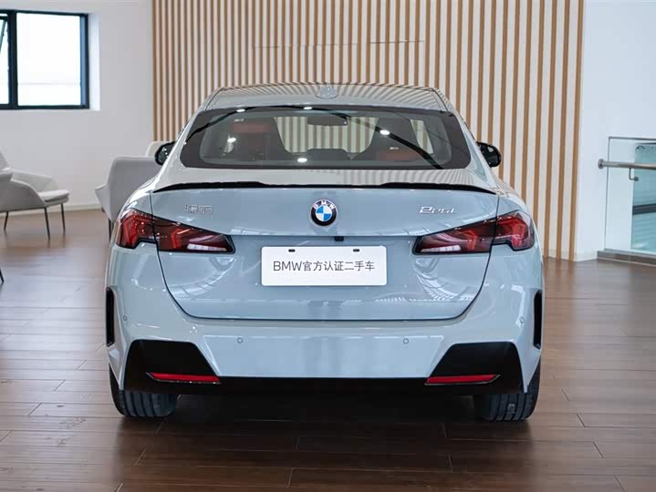 BMW 2 Series 2025 2025款 225L M运动曜夜套装
