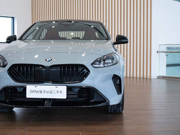 BMW 2 Series 2025 2025款 225L M运动曜夜套装