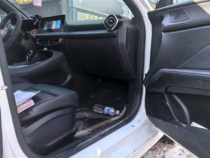 MG Motor 5 2025 2025款 180DVVT 全球抢先版