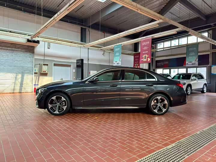 Mercedes-Benz C-Class 2025 2025款 C 260 L 4MATIC 运动版