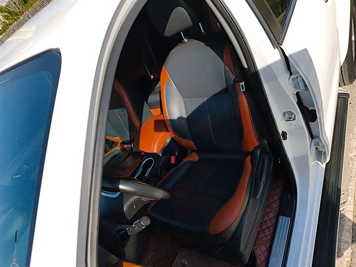 Dongfeng Rich 6 2020 2020款 2.3T自动两驱柴油豪华型国VI M9T