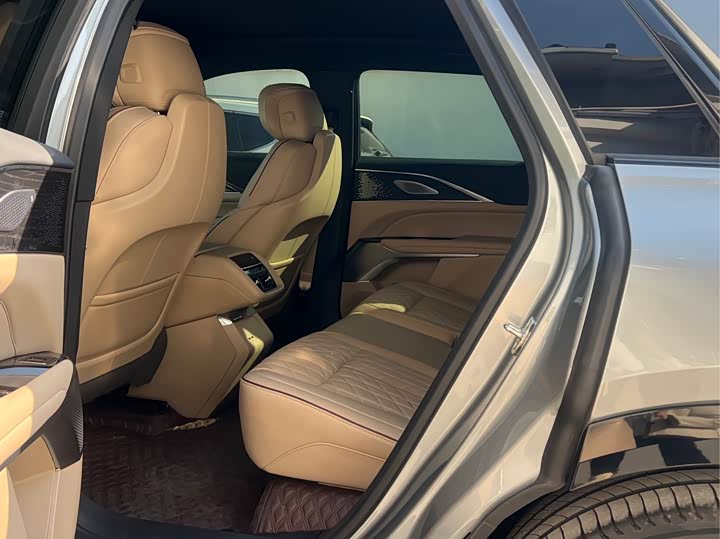 Cadillac Lyriq 2022 2022款 后驱长续航尊贵版