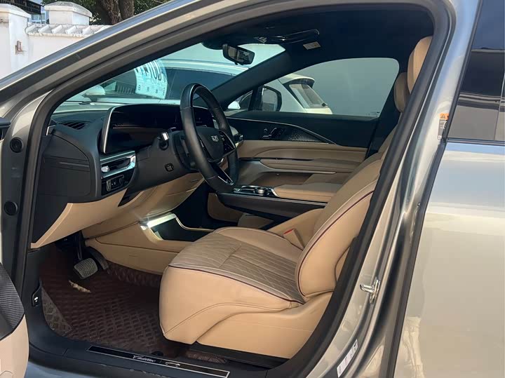 Cadillac Lyriq 2022 2022款 后驱长续航尊贵版