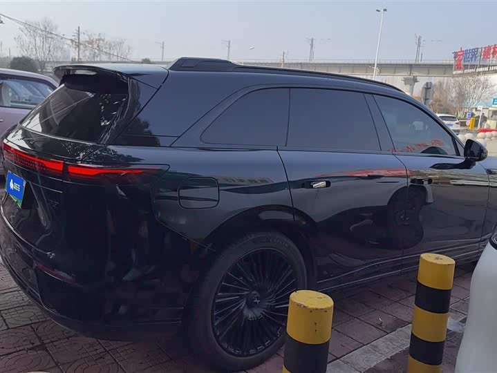 2025 XPeng G9
