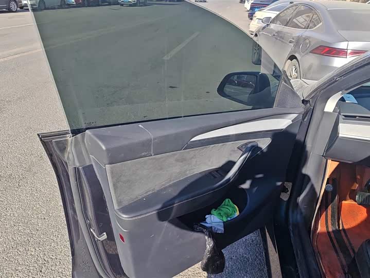 Tesla Model Y 2024 2024款 后轮驱动版