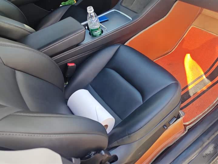 Tesla Model Y 2024 2024款 后轮驱动版