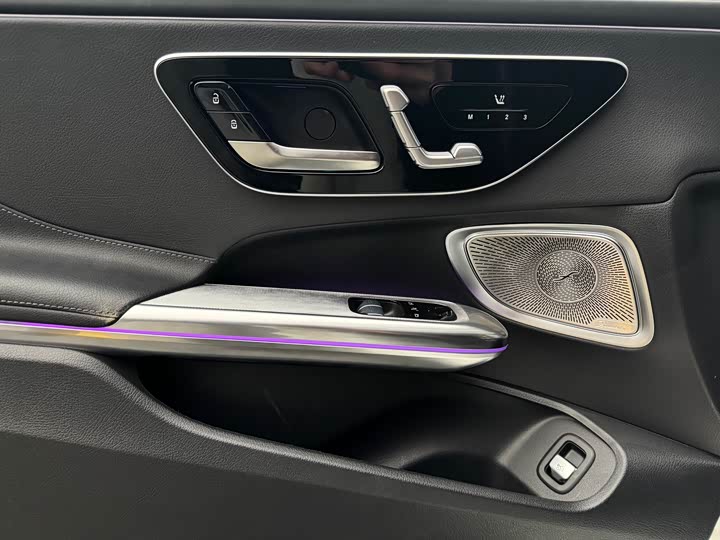 Mercedes-Benz CLE-Class 2024 2024款 CLE 300 4MATIC 豪华型轿跑车