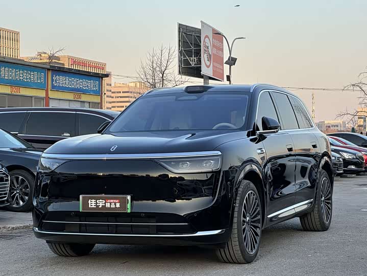 Aito M8 2025 2025款 增程 Max+版 53.4kWh 6座版