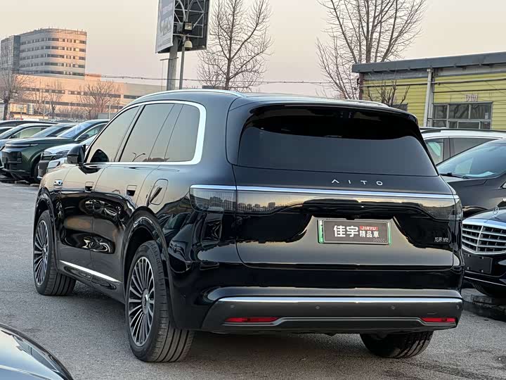 Aito M8 2025 2025款 增程 Max+版 53.4kWh 6座版