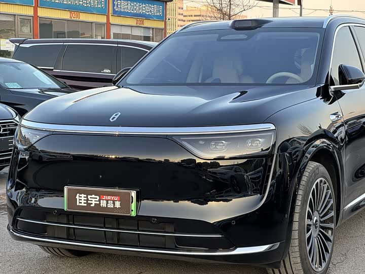 Aito M8 2025 2025款 增程 Max+版 53.4kWh 6座版