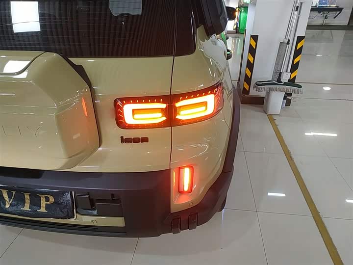 Geely Cowboy 2025 2025款 1.5TD 趣野版