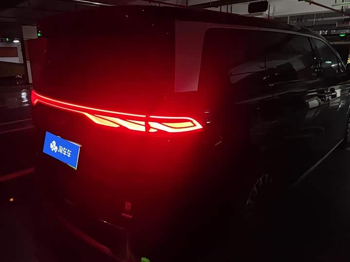 BYD Xia 2025 2025款 DM-i 1.5T 180km 超越型