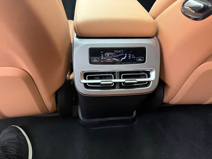 BYD Han 2025 2025款 EV 智驾版 701KM激光雷达尊享型