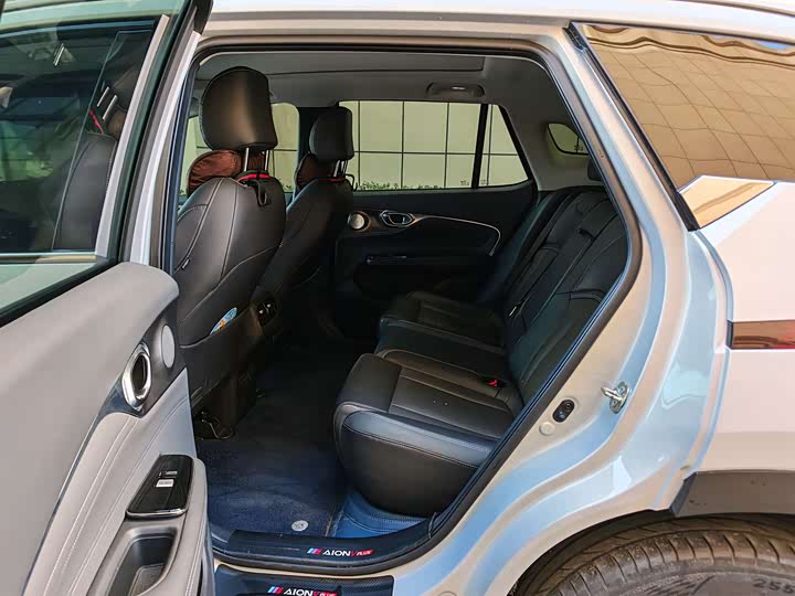 GAC Aion V 2024 2024款 Plus 80 科技版 三元锂