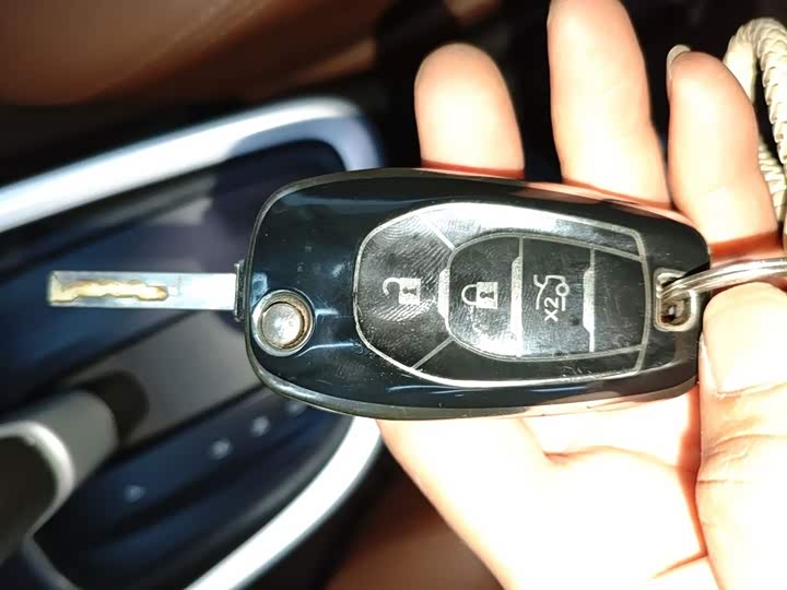 Chevrolet Onix (Cavalier) 2021 2021款 325T 自动欣悦版