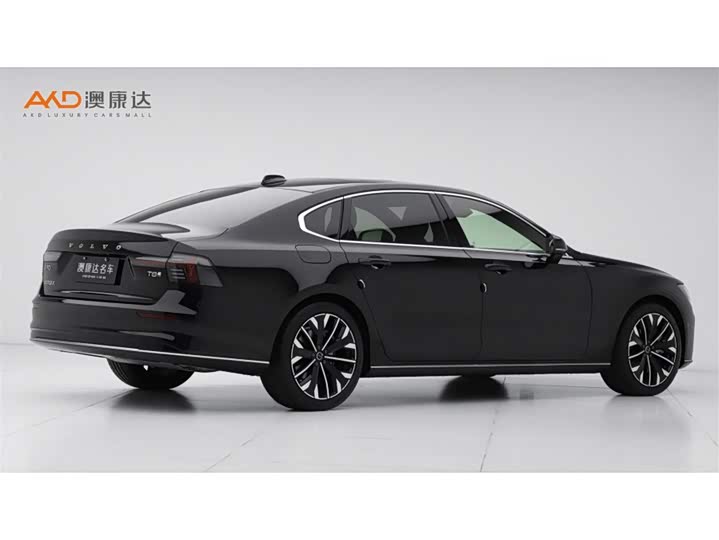 2026 Volvo S90 Hybrid