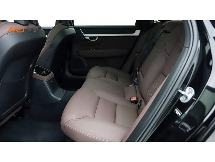 Volvo S90 Hybrid 2026 2026款 插电式混动 四驱长续航智远豪华版