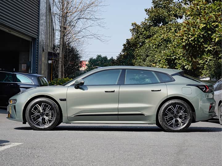 Zeekr 001 2025 2025款 WE版 100kWh 后驱