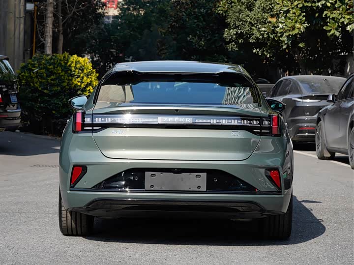 Zeekr 001 2025 2025款 WE版 100kWh 后驱