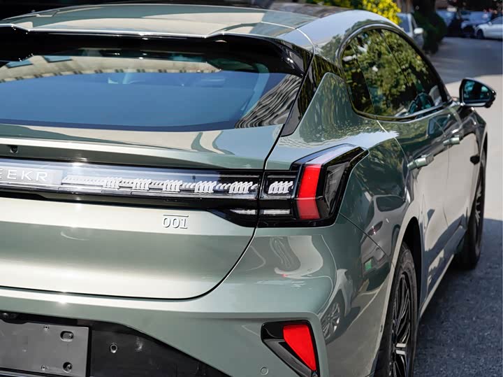Zeekr 001 2025 2025款 WE版 100kWh 后驱