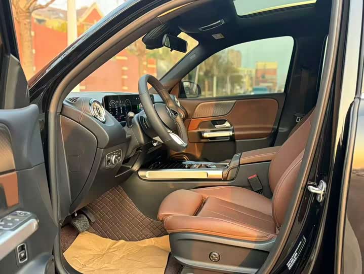 Mercedes-Benz GLB-Class 2025 2025款 GLB 220 动感型