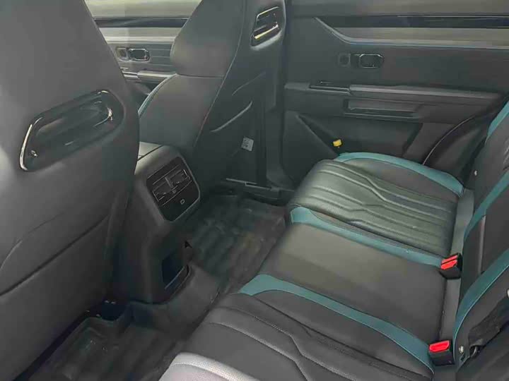 Jetour Shanhai L6 2024 2024款 1.5TD DHT ULTRA