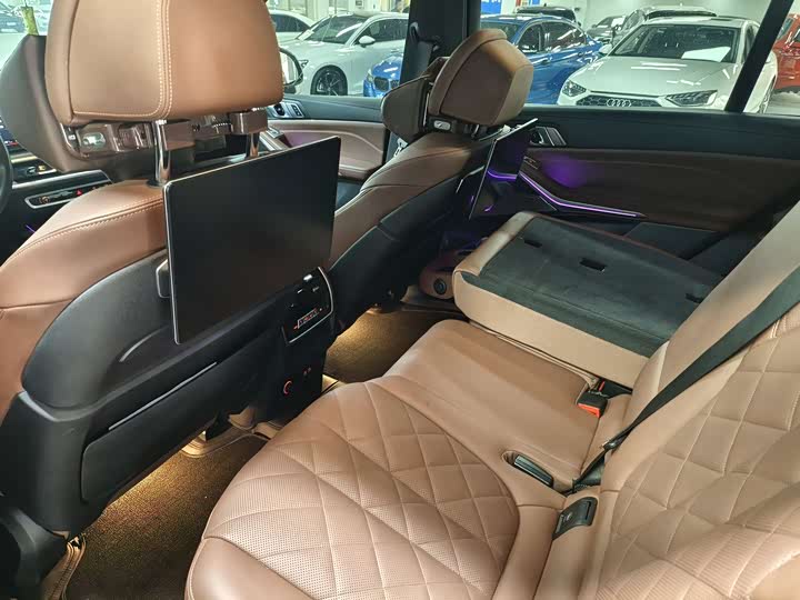 BMW X7 2023 2023款 xDrive40i 领先型豪华套装