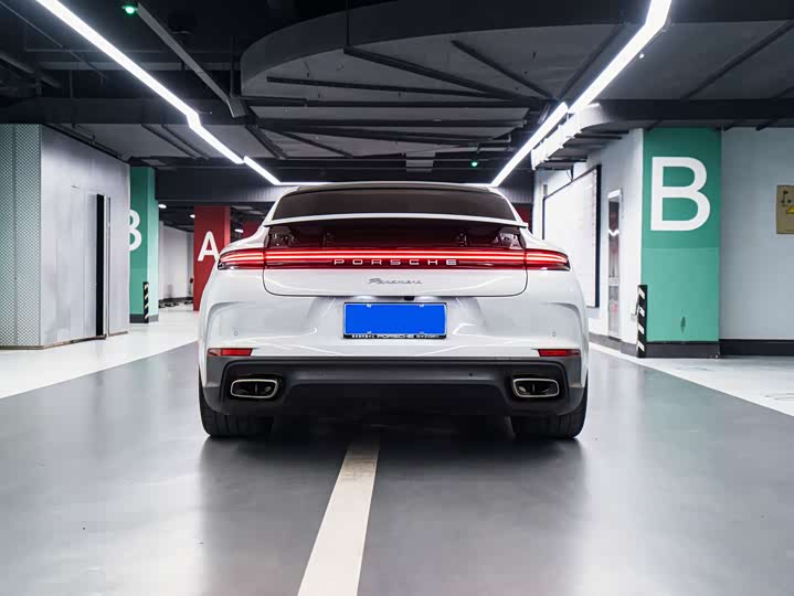 Porsche Panamera 2024 2024款 Panamera 行政加长版 2.9T