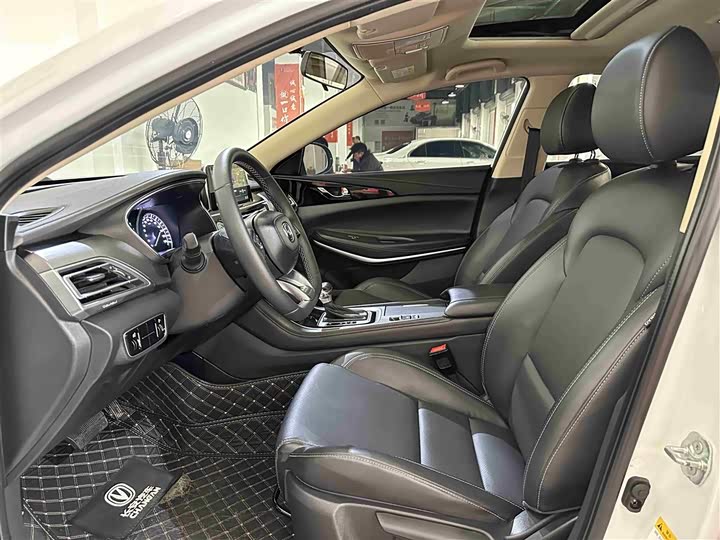 Changan Raeton CC 2021 2021款 蓝鲸版 1.5T DCT精英型