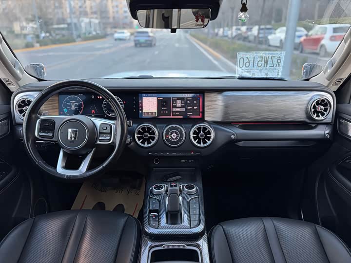 Tank 300 2024 2024款 2.0T 征服者