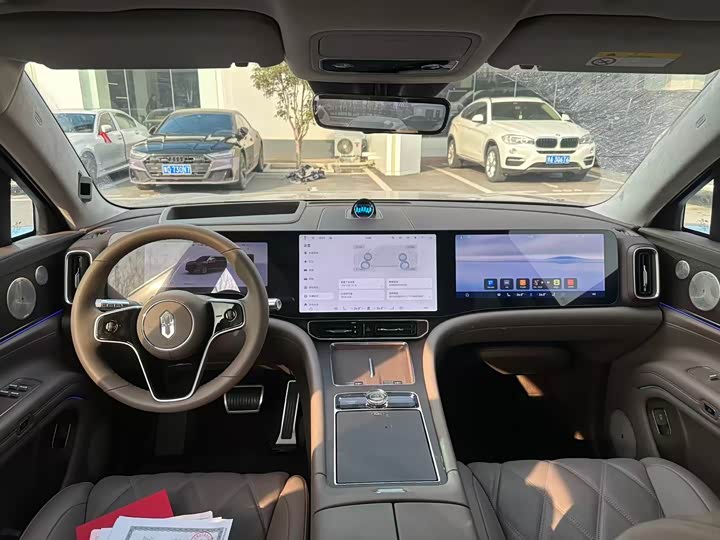 Aito M9 2025 2025款 增程 Ultra版 52kWh 6座版