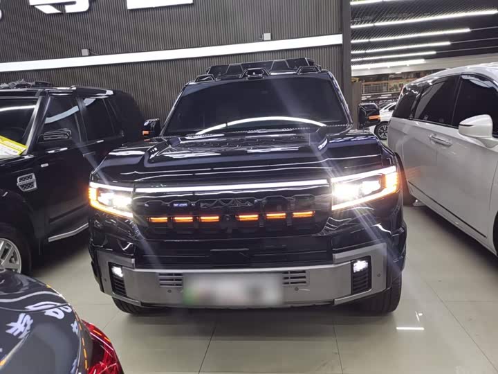 2025 BYD FangChengBao Leopard 8