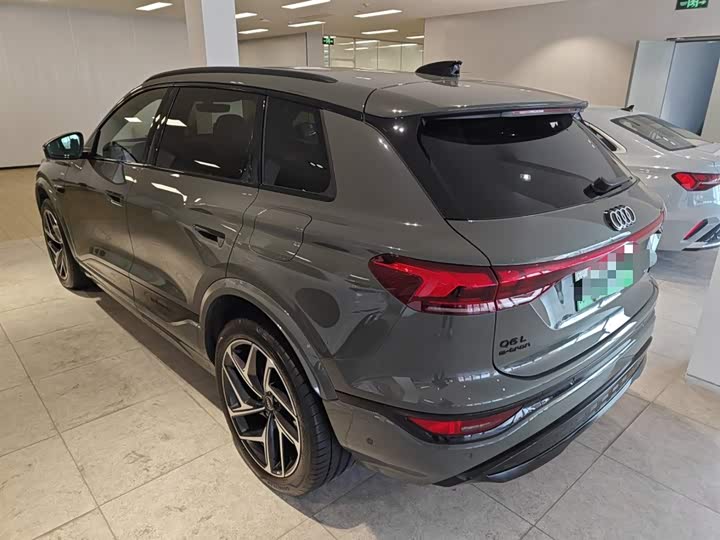 Audi Q6L e-tron 2026 2026款 首发领航版