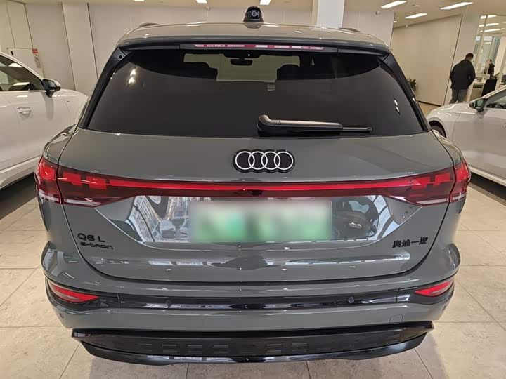Audi Q6L e-tron 2026 2026款 首发领航版