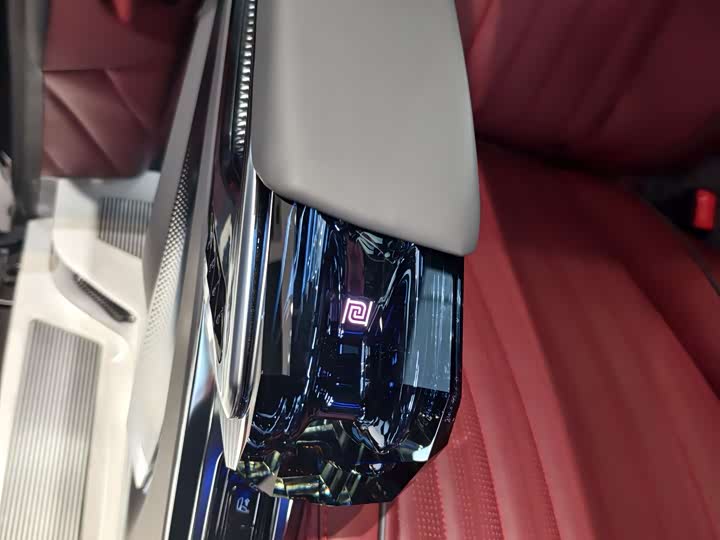 Mercedes-Benz Vito 2024 2024款 2.0T 商务版 7座