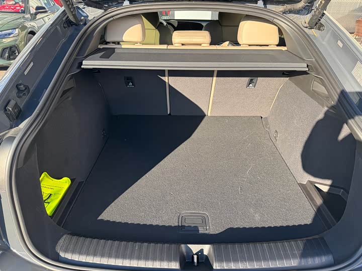 Audi Q6L e-tron Sportback 2026 2026款 首发领航版