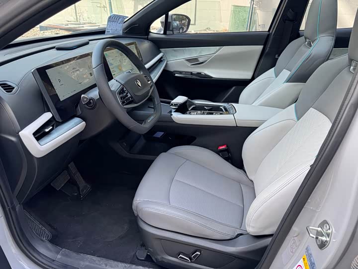 Changan UNI-T 2023 2023款 第二代 1.5T 尊贵型