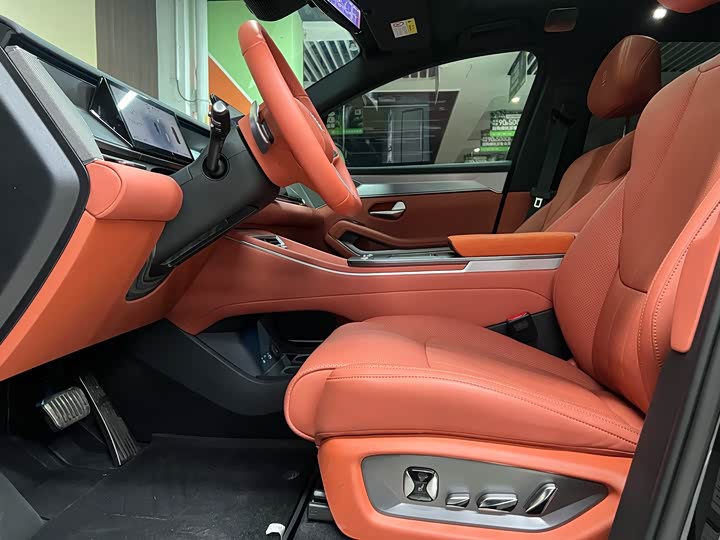 BYD Tang L 2025 2025款 DM 200KM四驱激光雷达旗舰型