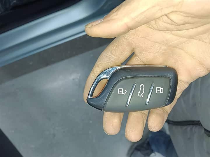 Roewe D6 2025 2025款 520km 智享版