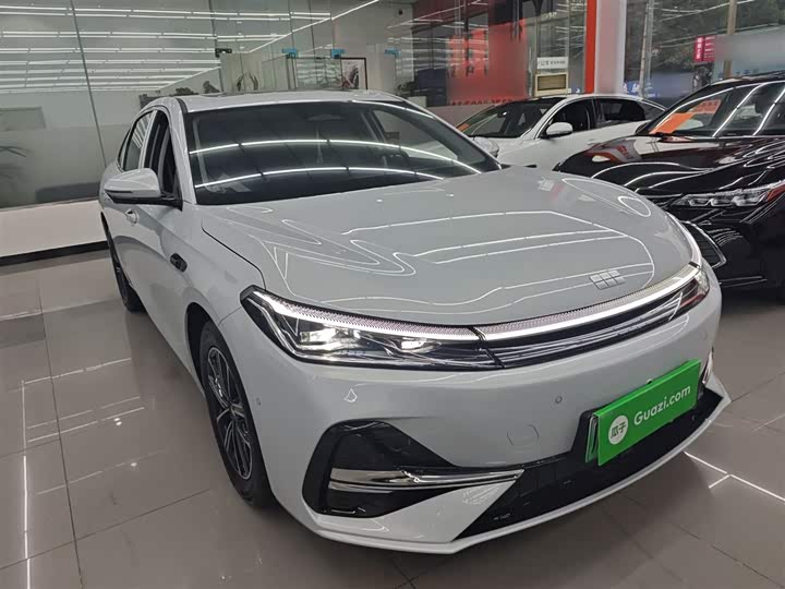 Geely Galaxy A7 2025 2025款 EM-i 70km 探索版