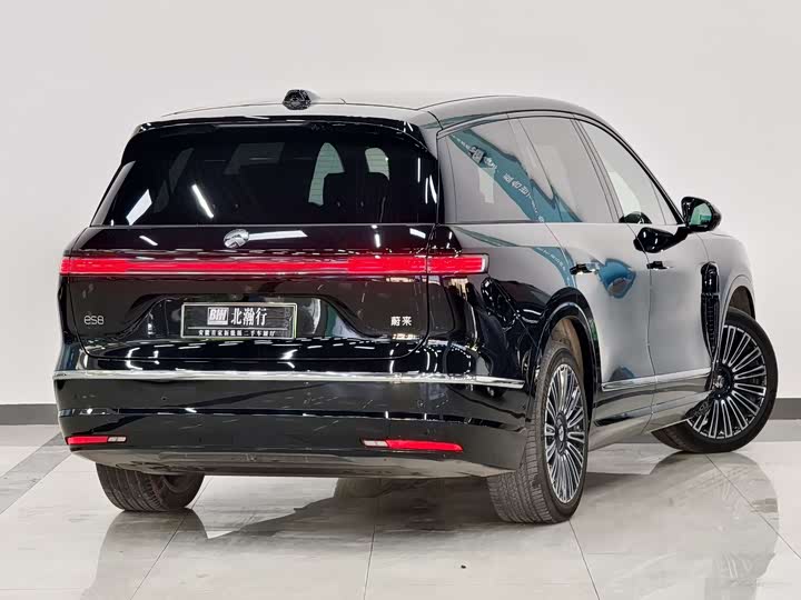 Nio ES8 2026 2026款 七座行政豪华版