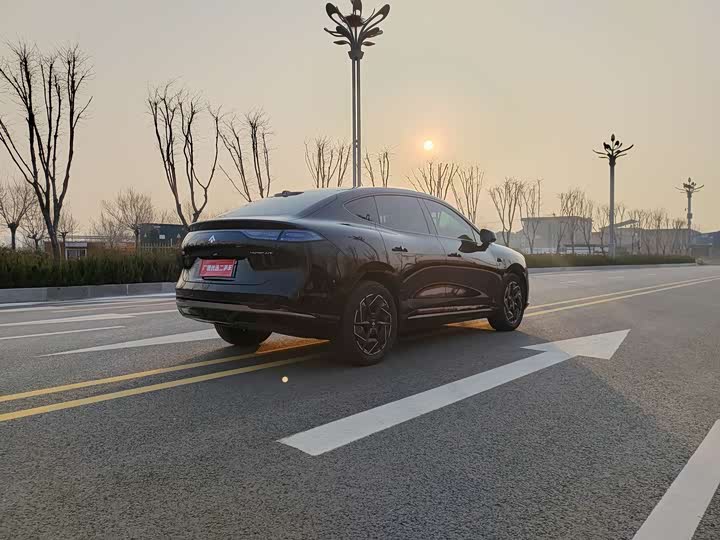 GAC Hyptec HT 2023 2023款 670 后驱特高压NDA版