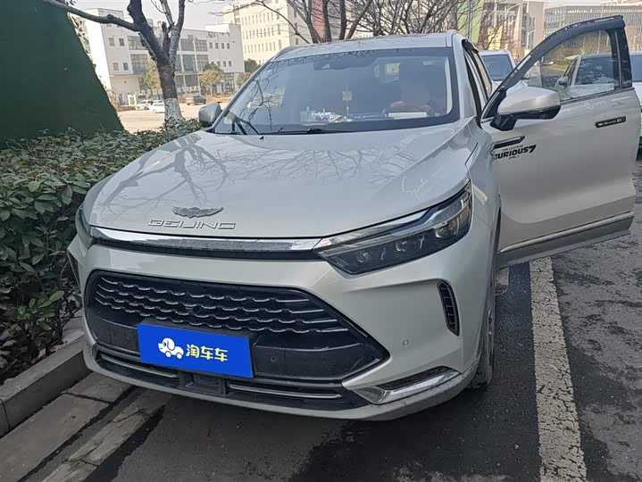 Beijing X7 2020 2020款 1.5TD DCT致领版